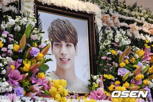 SHINEE, Jonghyun, dead, 2017
