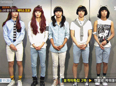 “Weird” things that Kpop fans often do