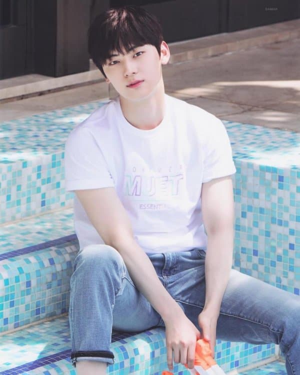 hwang minhyun