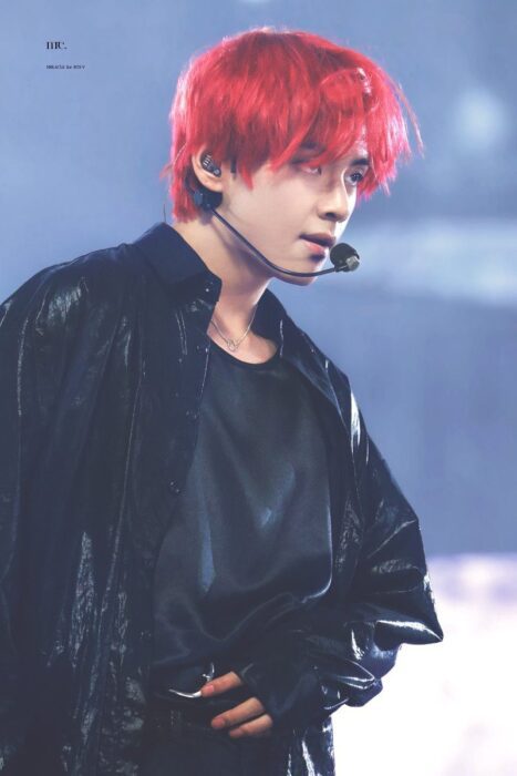 BTS V body 5c079b1240b9f 683x1024