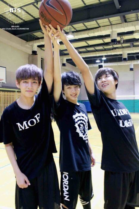 bts jungkook v jimin079b131d398 683x1024