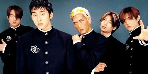 g.o.d is the first group to be called the "national boy group" by the Korean public. This Boygroup debuted in 1999, specializing in ballad music. This is also the first group to participate in the reality show, bringing the everyday life of idols to television.