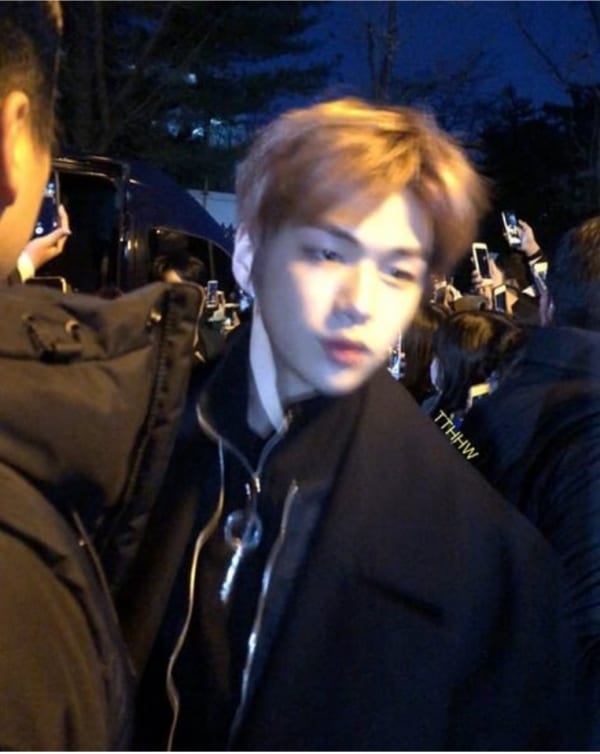 this is the real-life image of Korean idols taken with ordinary cameras.