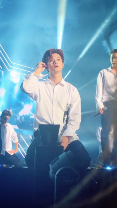 this is the real-life image of Korean idols taken with ordinary cameras.