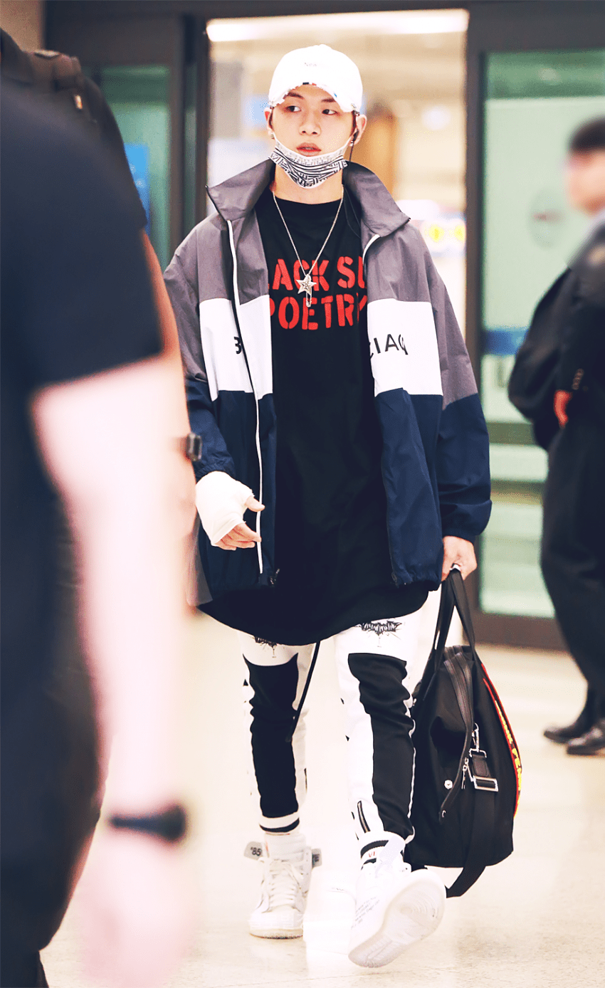 4 idols nicknamed "Human Brand-name items"
