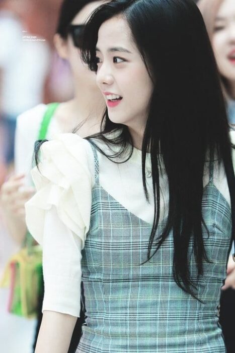 Jisoo beauty 25