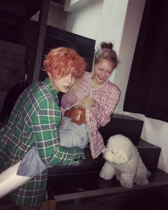 Both being rebellious, but HyunA is not as favored by netizens as Sulli. The proof is that the latest photos of the two have been getting mixed reactions.