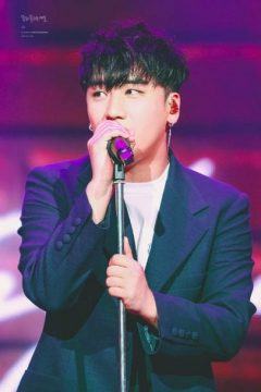 Seungri 499030488688053 15504634357591976517815 scaled 1