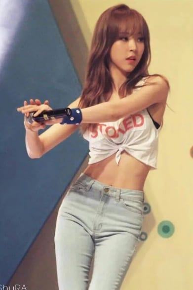 Moon Byul 5acbd8d438