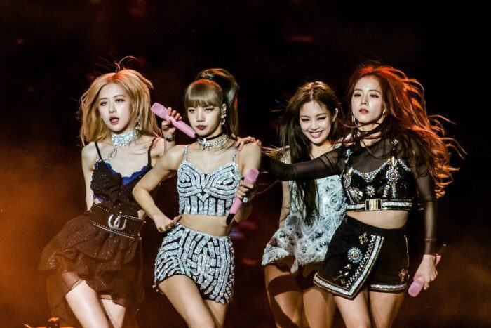 Blackpink rose 2wp 1 15553170408031525159838 1024x682