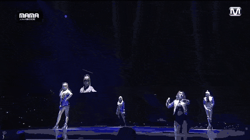 Look back at 2NE1's last stage: No one could believe it has been 4 years already