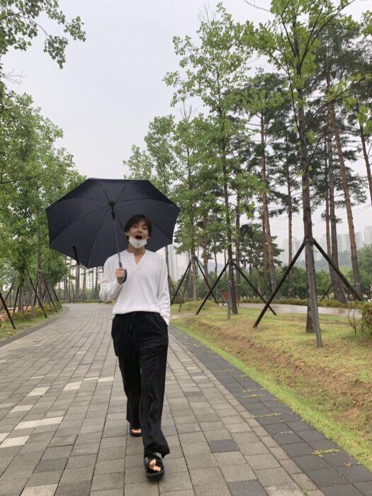 V (BTS)'s footprints appear at the Busan Citizens' Park where he took a photo