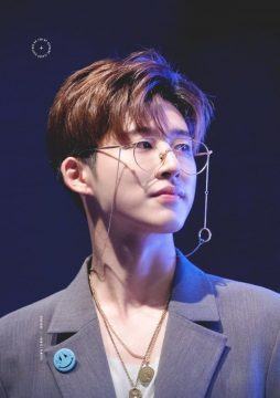b.i