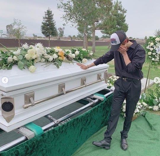 Samuel visited his father's grave, "Happy birthday dad"