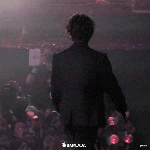 Netizens call V (BTS) a “perfect handsome superhero”