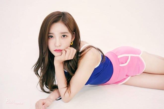 14-year-old female idol is criticized for wearing revealing outfit
