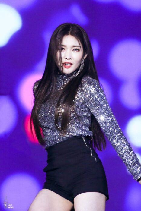 Top 3 female “dancing machines” picked by a professional: instead of Lisa (BLACKPINK), a rookie is chosen!