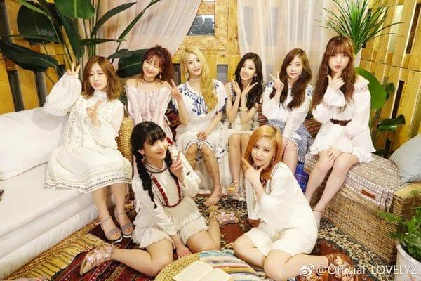 K-media discovered that Oh My Girl's autographed album gifted to Lovelyz was being sold online
