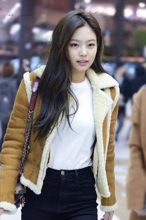 The first Kpop female idol going on the encore stage with bare face: Jennie (BLACKPINK)’s real visual caught attention