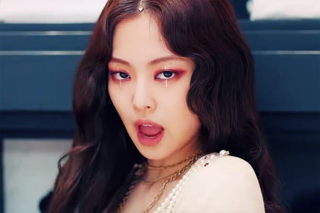 The first Kpop female idol going on the encore stage with bare face: Jennie (BLACKPINK)’s real visual caught attention