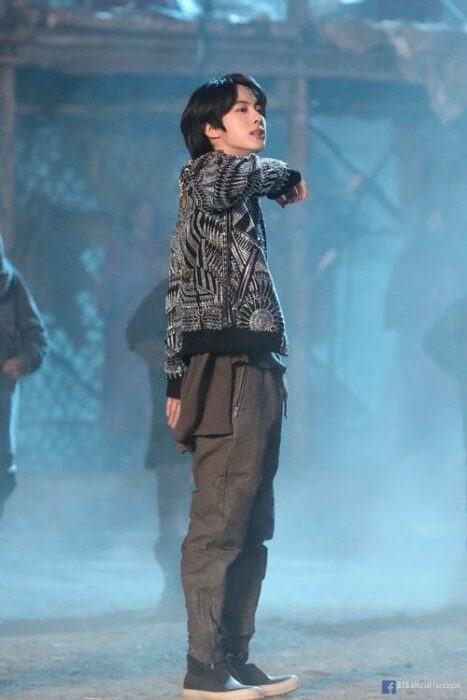 jin bts 8a9syfuhcjghb 1