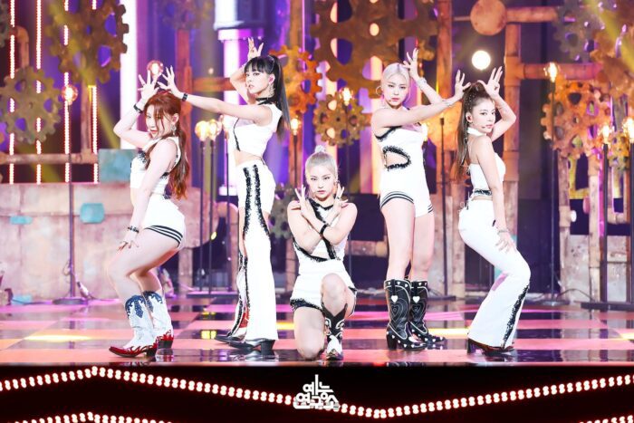 Just the first week of their comeback, ITZY had to wear old clothes for 4 times!