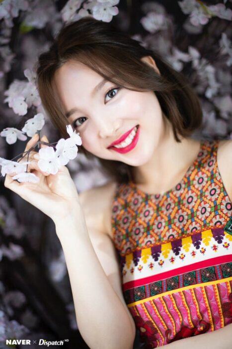 Top idol kpop googleNayeon (TWICE)