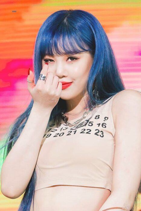 Top 10 Kpop female idols Korean lesbians11