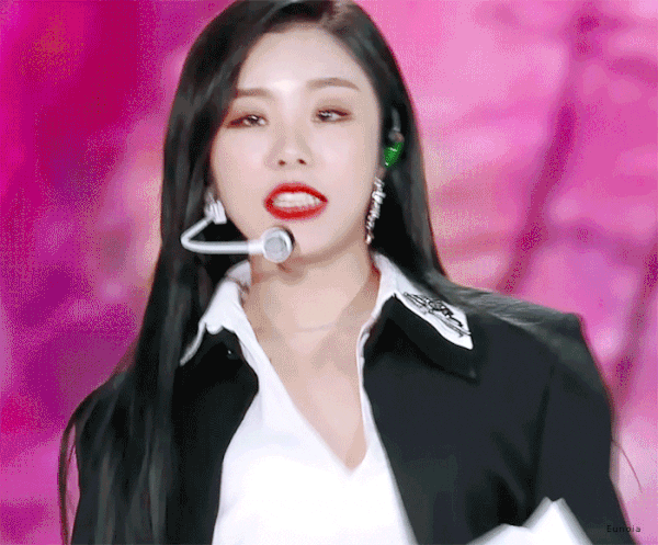 Top 10 Kpop female idols Korean lesbians3