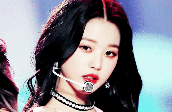 Karina (Aespa) surpass Jang Won Young