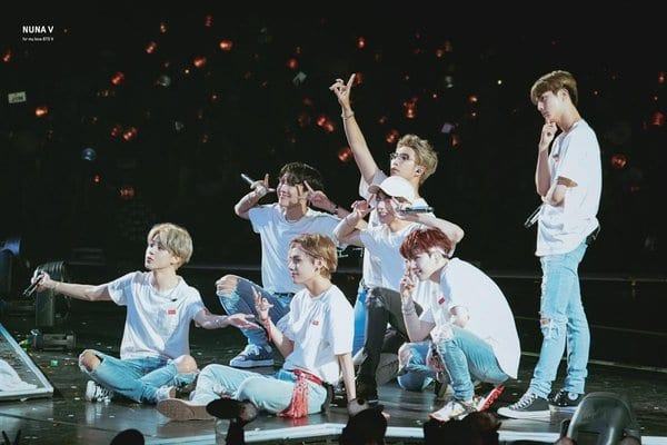7 Kpop artists that Korean non-fans are most willing to pay for concert tickets