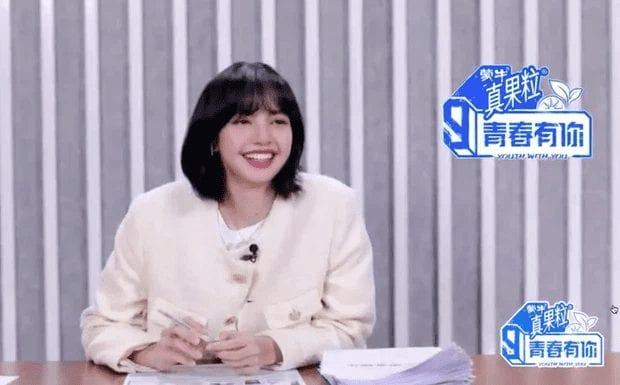 Finally, Esther Yu got the contact number of her idol