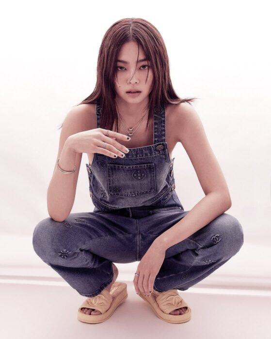 BLACKPINK Jennie makes her debut as a fashion editor