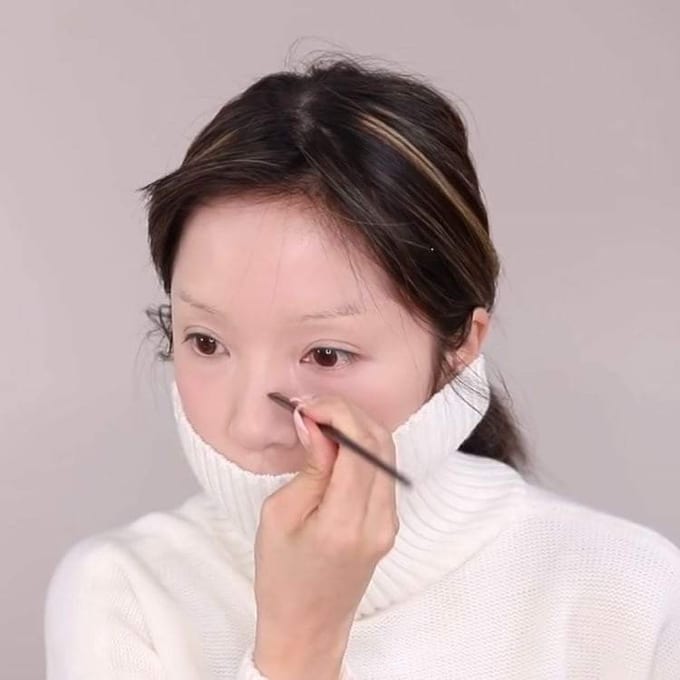 The Korean YouTuber female baby disguise