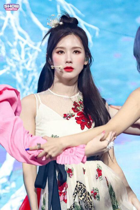 main vocals born in 1997 in Kpop girl groups