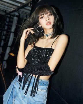 Lisa (Black Pink)