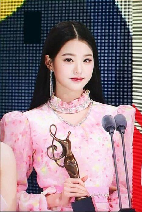 Jang Wonyoung0355192009961
