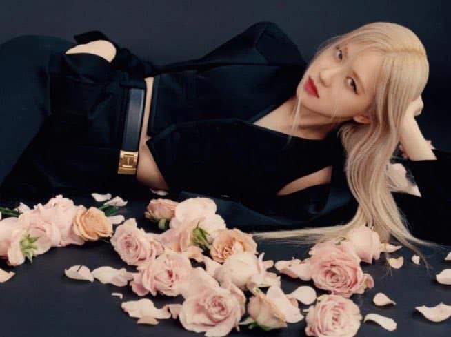 BLACKPINK Rosé has a beautiful appearance on the cover of VOGUE Australia!