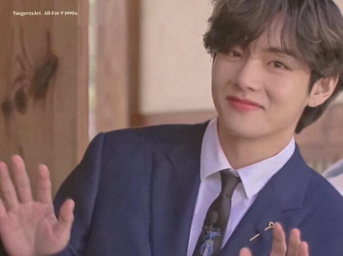 Fans are crazy about the visual of V (BTS) on the variety show