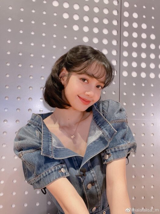 Lisa (BLACKPINK) has received great attention with her birthday photo