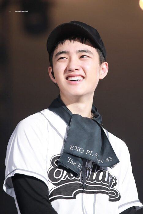 13 Kpop idols with adorable smiling mouths according to Knetizens