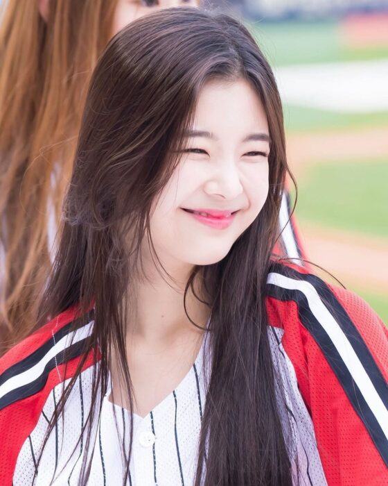 13 Kpop idols with adorable smiling mouths according to Knetizens