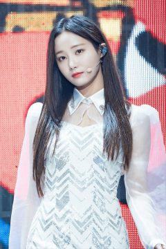 Yeonwoo (a former member of Momoland)