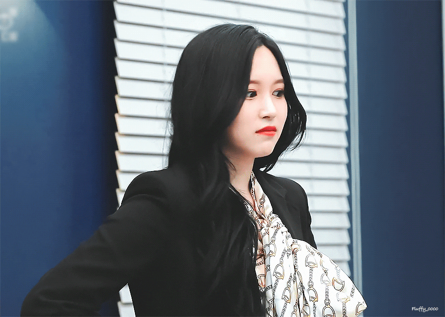 mina twice gains attention with black hair 1380729
