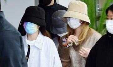 new images of sana and na yeon at airport confused fans fytfh465980 scaled 1
