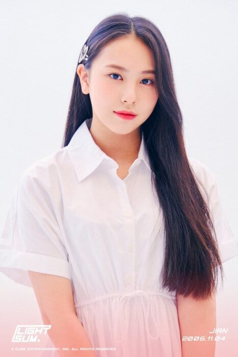 cube ent releases profile photos and film for 8 members of the new girl group lightsum 66 683x1024