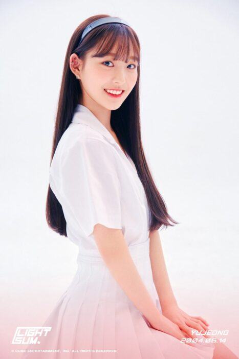 cube ent releases profile photos and film for 8 members of the new girl group lightsum 22 683x1024