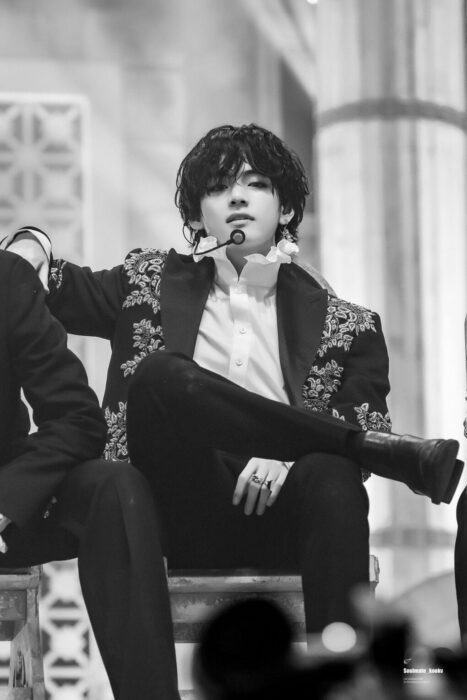 BTS V 9 683x1024