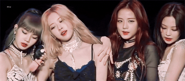 Evidence proves that Blackpink members are as close as a family