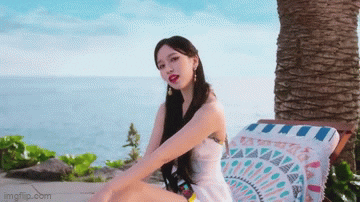 7 fans burst out laughing at minas choreography in twices new song 17397979